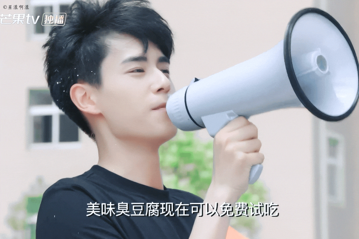 zsQWCm.gif