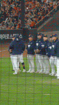zuKjsf.gif