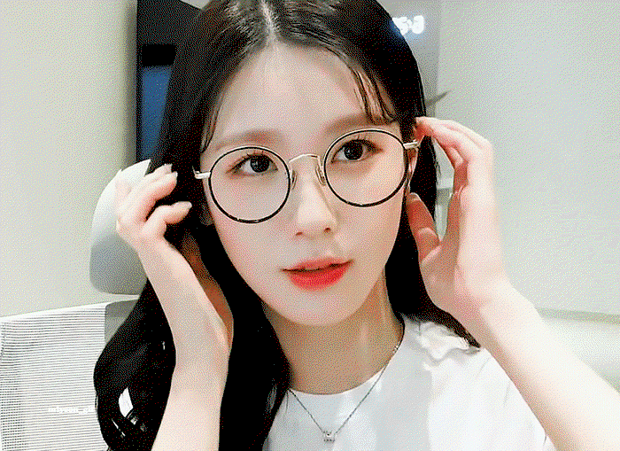zwwIIE.gif